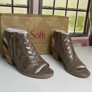 Sofft Redefining Comfort McKenna Smoke Suede